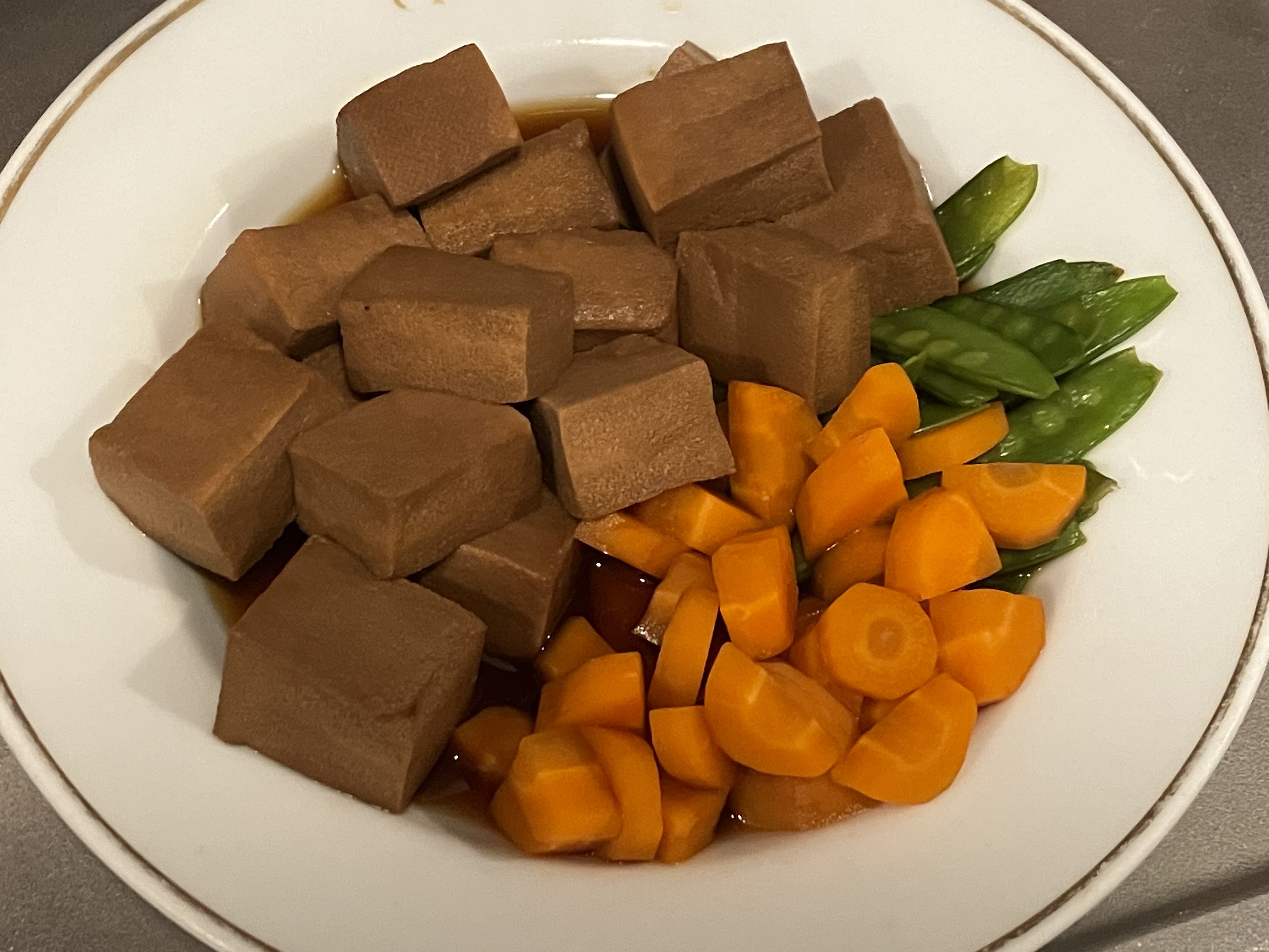 濃口醤油で作った高野豆腐の煮物