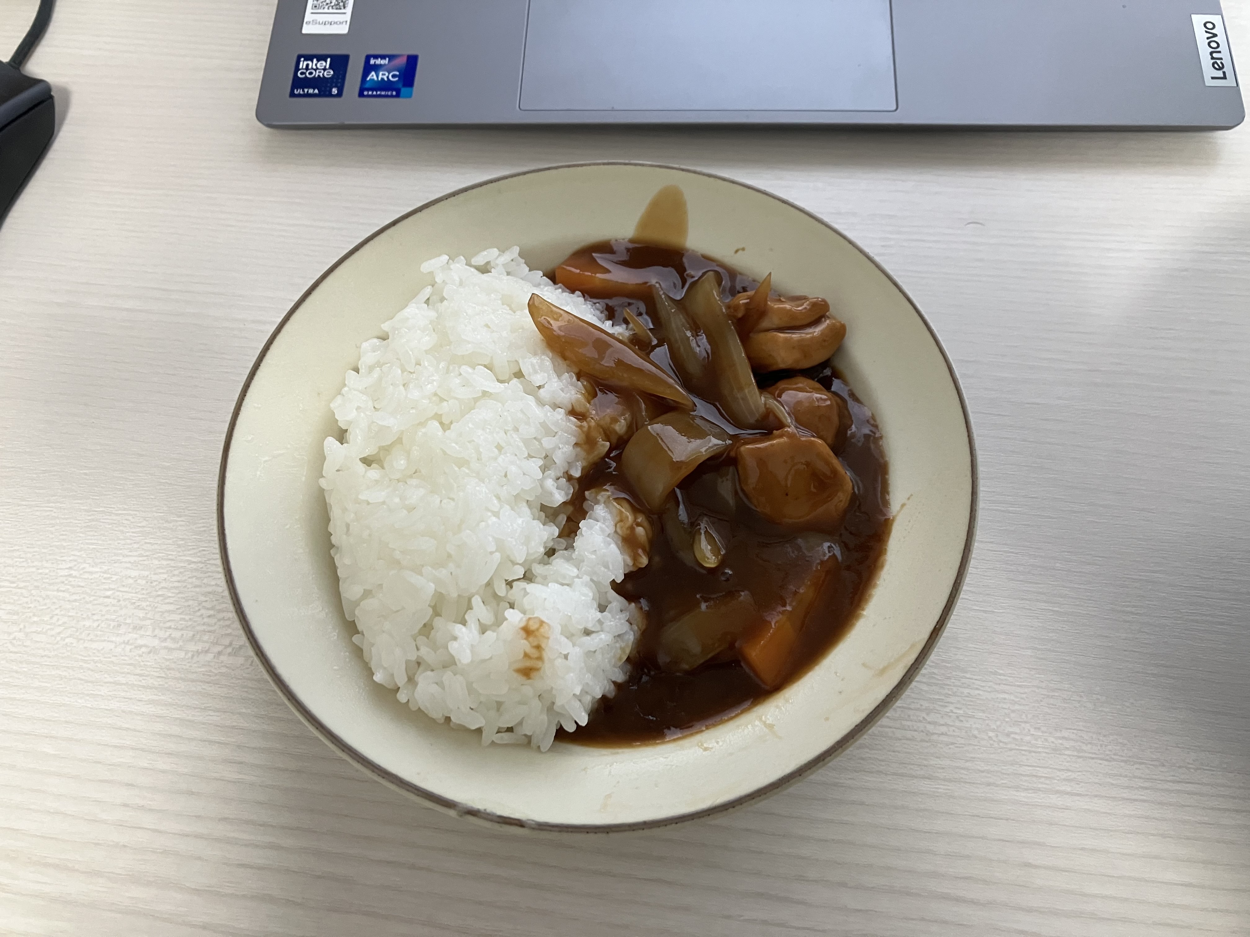 オイスターソースと醤油を足したカレー