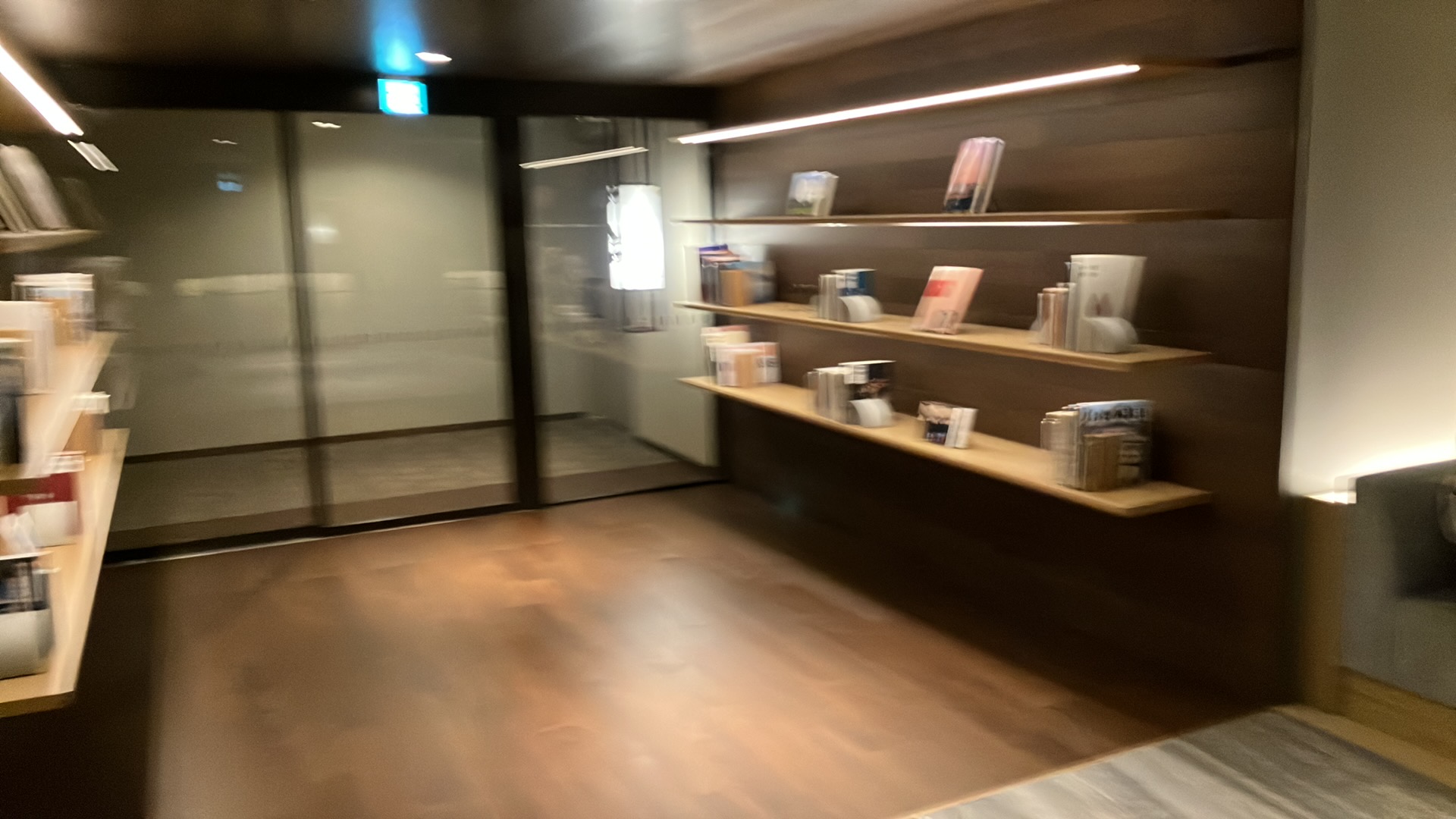 トラベルライブラリー