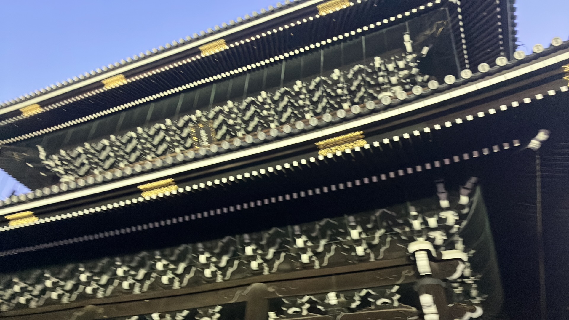 東本願寺の門の一つかな