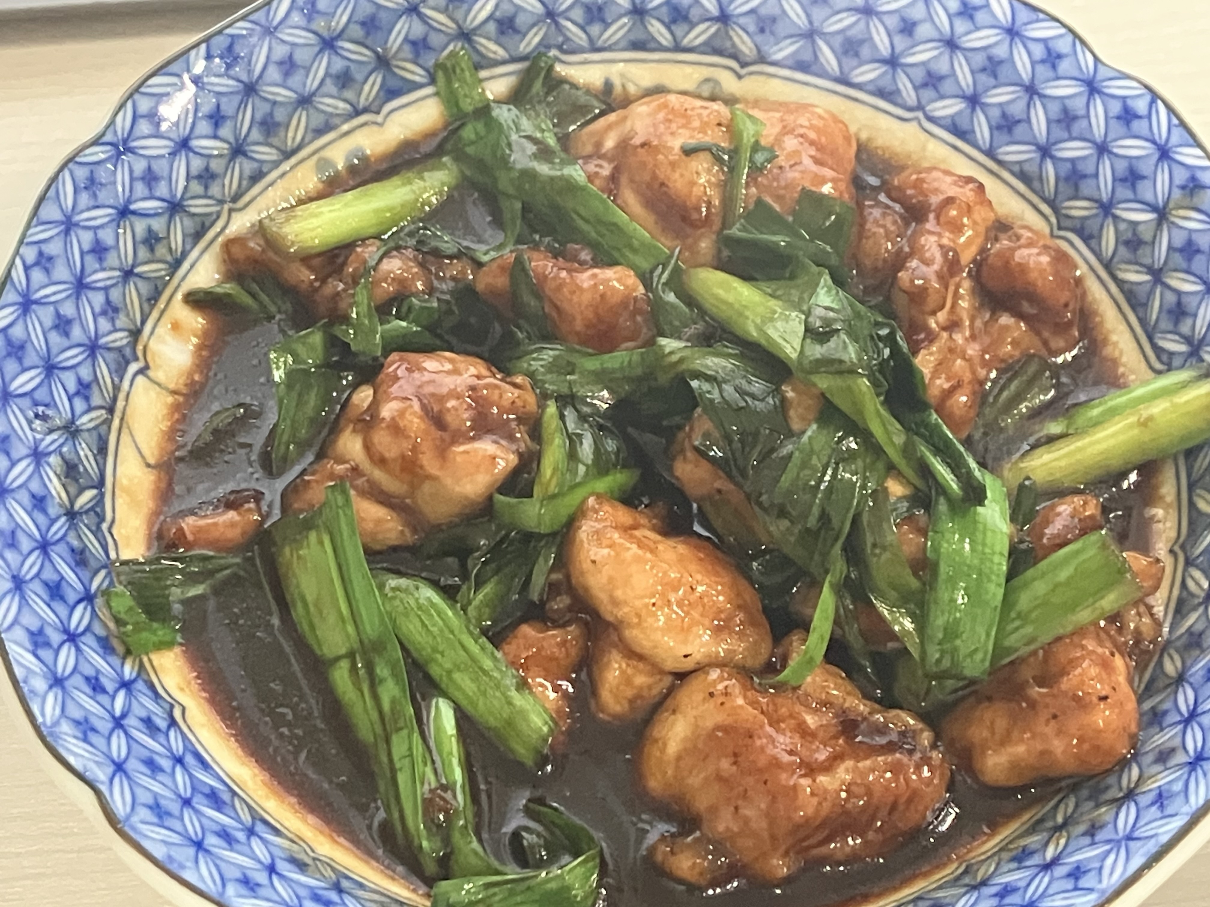 豚肉とニラか何か