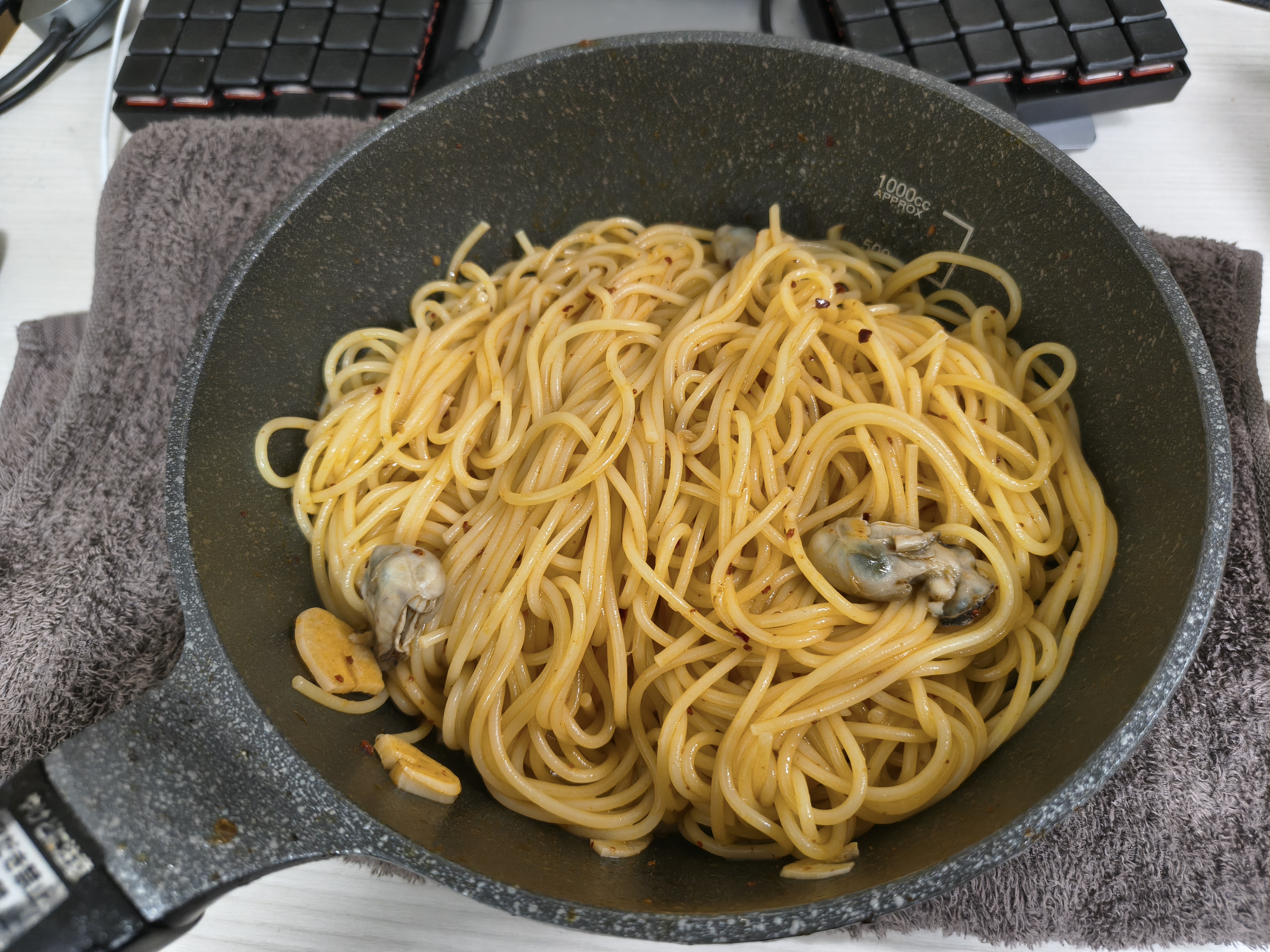 牡蠣のペペロンチーノ